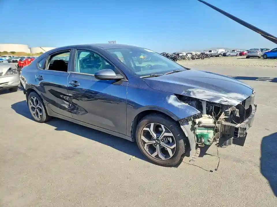 3KPF24AD4LE185162 2020 KIA FORTE-3