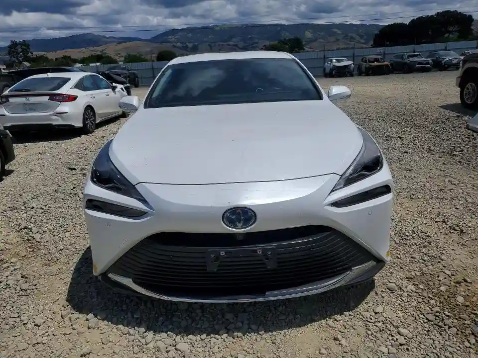 JTDAAAAA9NA004273 2022 TOYOTA MIRAI-4