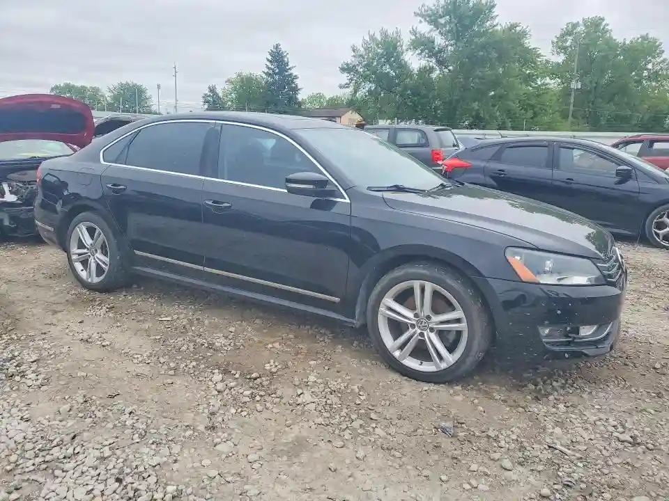 1VWCN7A39EC041634 2014 VOLKSWAGEN PASSAT-3
