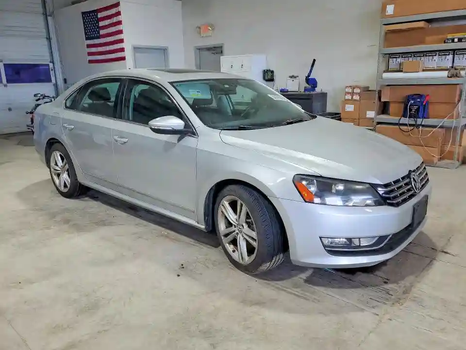 1VWCM7A38CC009094 2012 VOLKSWAGEN PASSAT-3