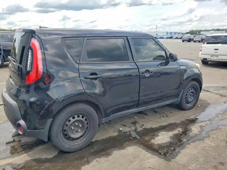 KNDJN2A22F7200329 2015 KIA SOUL-2