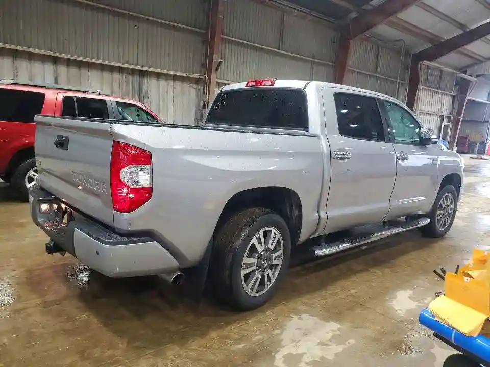 5TFAW5F13JX749609 2018 TOYOTA TUNDRA-2