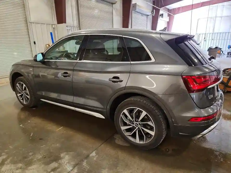 WA1EAAFY0N2031714 2022 AUDI Q5-1