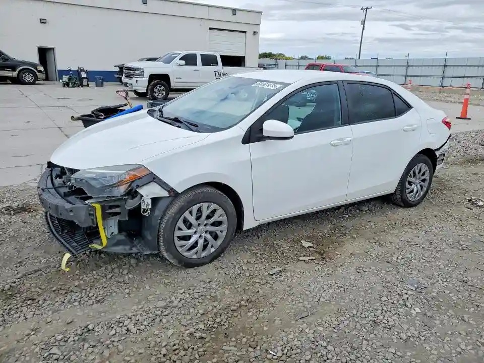 2T1BURHE5JC000679 2018 TOYOTA COROLLA-0