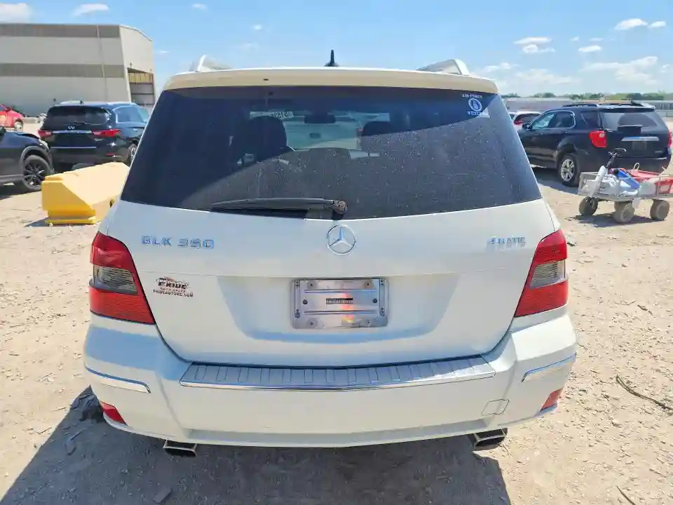WDCGG8HB0AF261605 2010 MERCEDES-BENZ GLK-CLASS-5