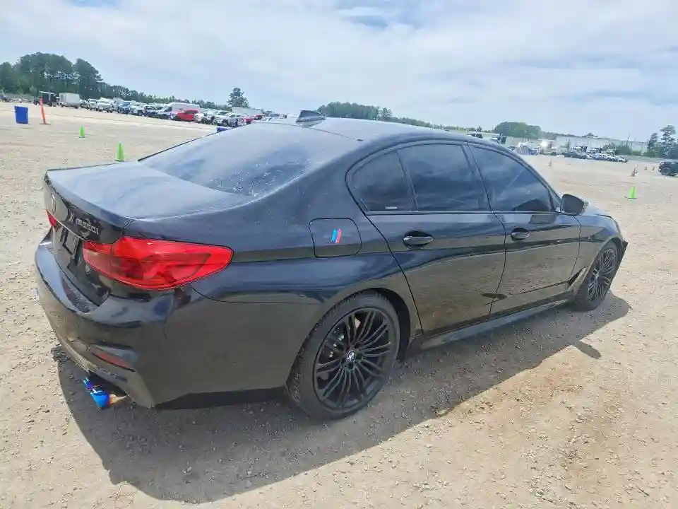 WBAJB9C50JG464583 2018 BMW M5-2