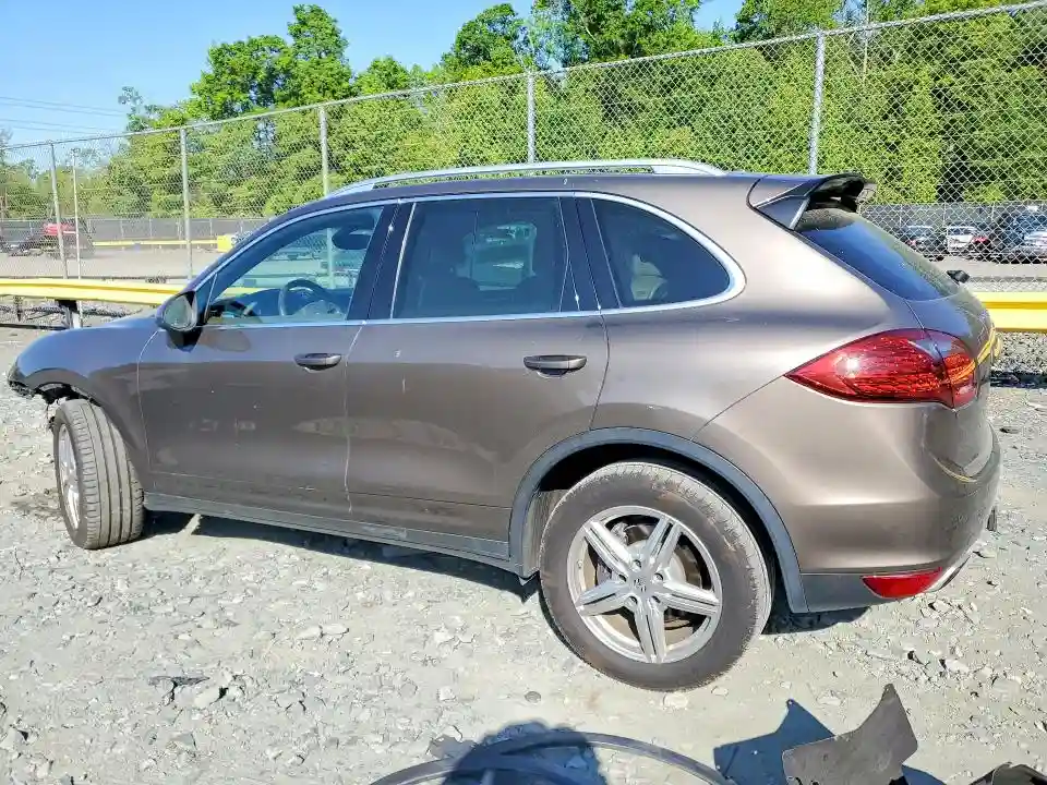 WP1AA2A20CLA11790 2012 PORSCHE CAYENNE-1