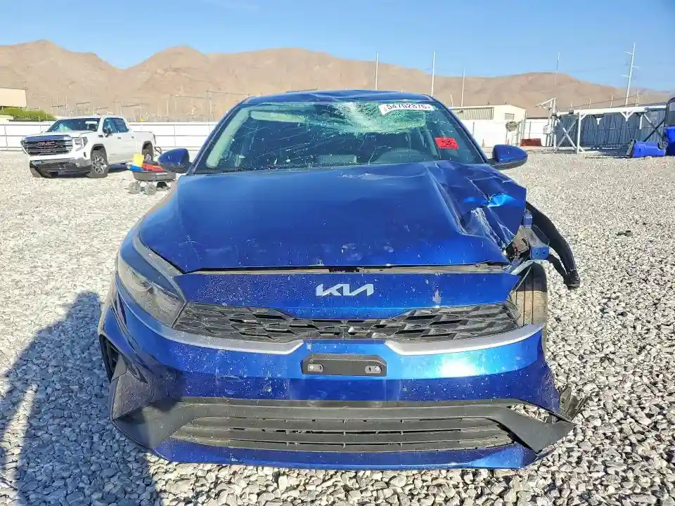 3KPF24AD7PE596528 2023 KIA FORTE-4