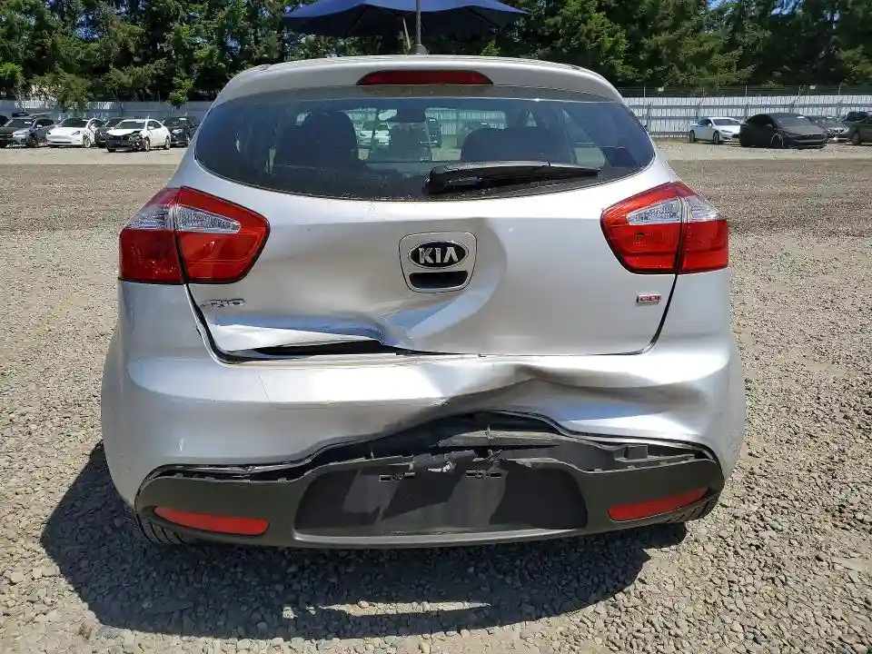KNADM5A37E6353753 2014 KIA RIO-5