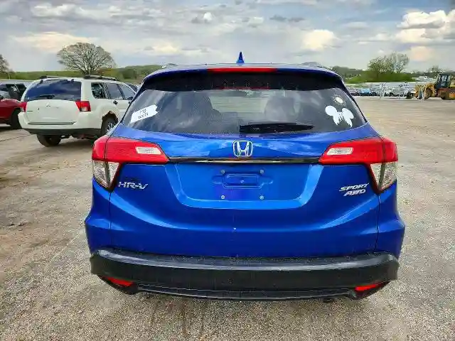 3CZRU6H17NM743197 2022 HONDA HR-V-5