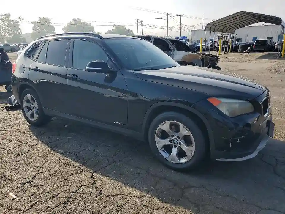 WBAVM1C51FV316023 2015 BMW X1-3