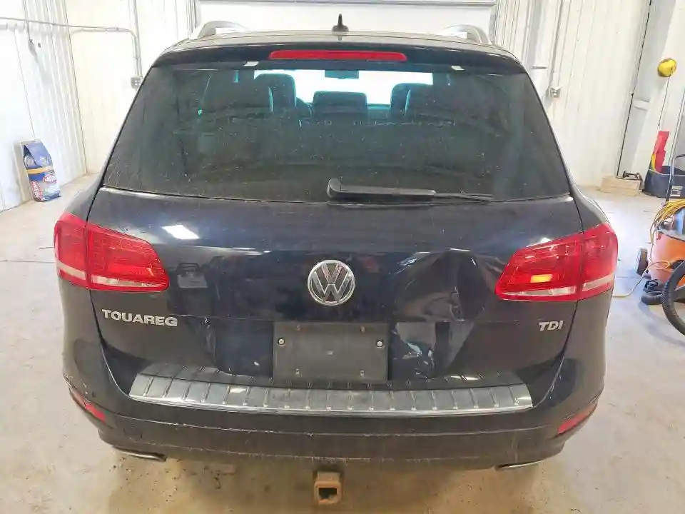 WVGEP9BP4ED011773 2014 VOLKSWAGEN TOUAREG-5