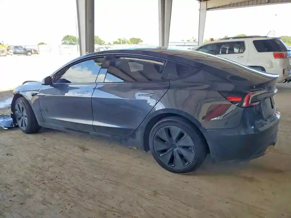 5YJ3E1EA7SF027996 2025 TESLA MODEL 3-1