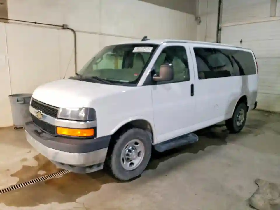 1GAZGMFG1H1251901 2017 CHEVROLET EXPRESS-0