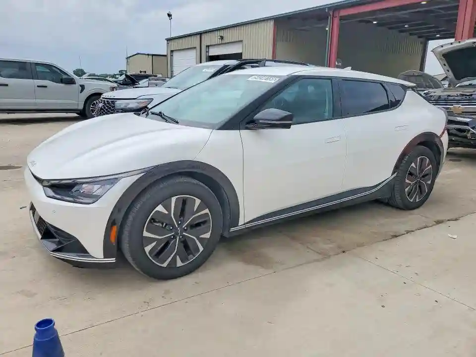 KNDC34LA2R5194918 2024 KIA ALL OTHER-0
