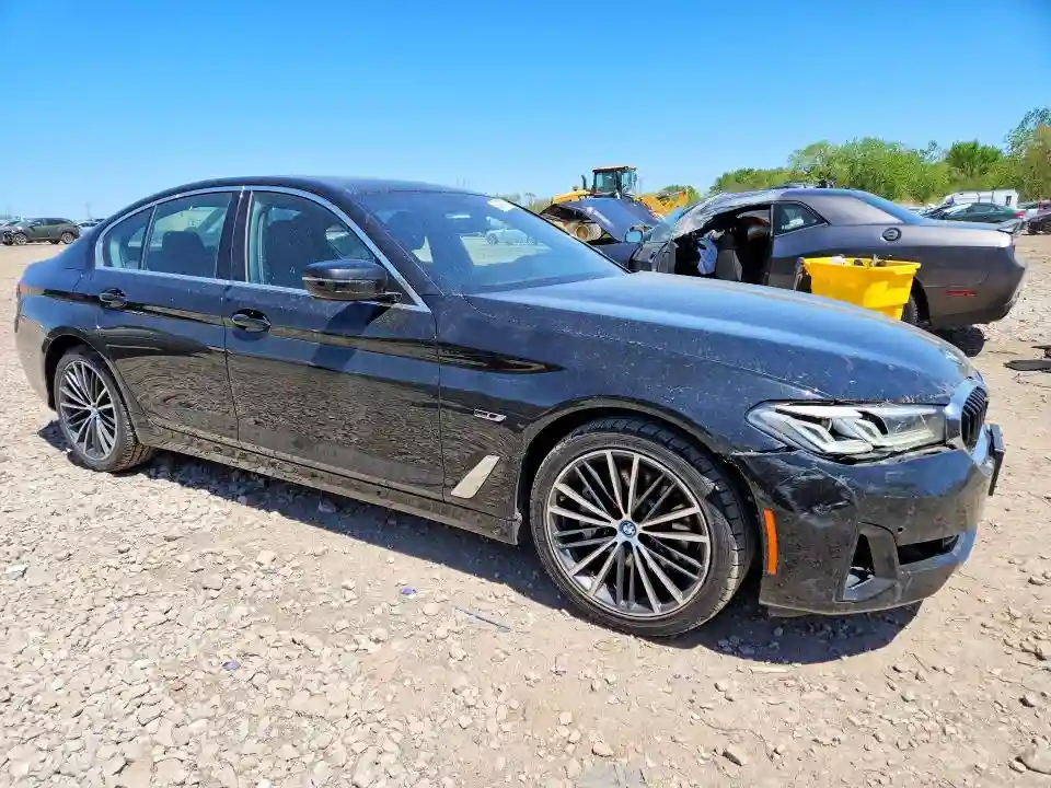 WBA13AG0XPCN67524 2023 BMW 5 SERIES-3