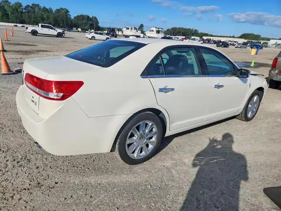 3LNHL2GC2CR826743 2012 LINCOLN MKZ-2