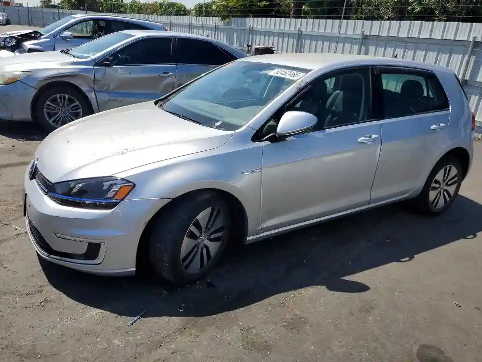 WVWPP7AU7GW907226 2016 VOLKSWAGEN GOLF-0
