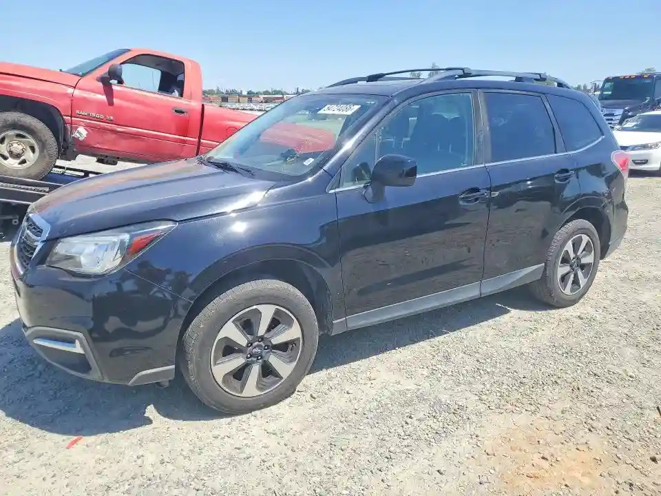 JF2SJARCXJH408888 2018 SUBARU FORESTER-0