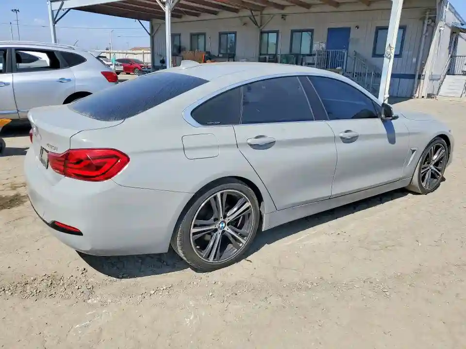WBA4J1C54JBG76730 2018 BMW 4 SERIES-2