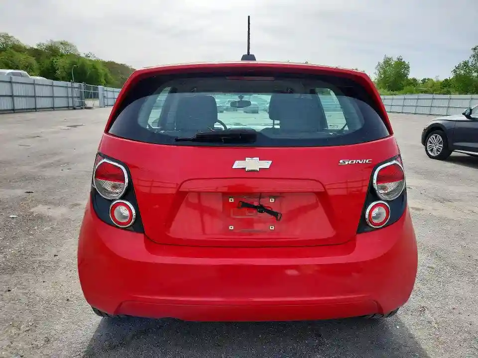 1G1JA6SG6F4202964 2015 CHEVROLET SONIC-5