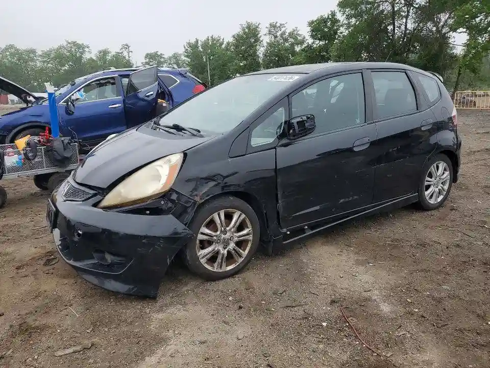 JHMGE8H56BS006681 2011 HONDA FIT-0