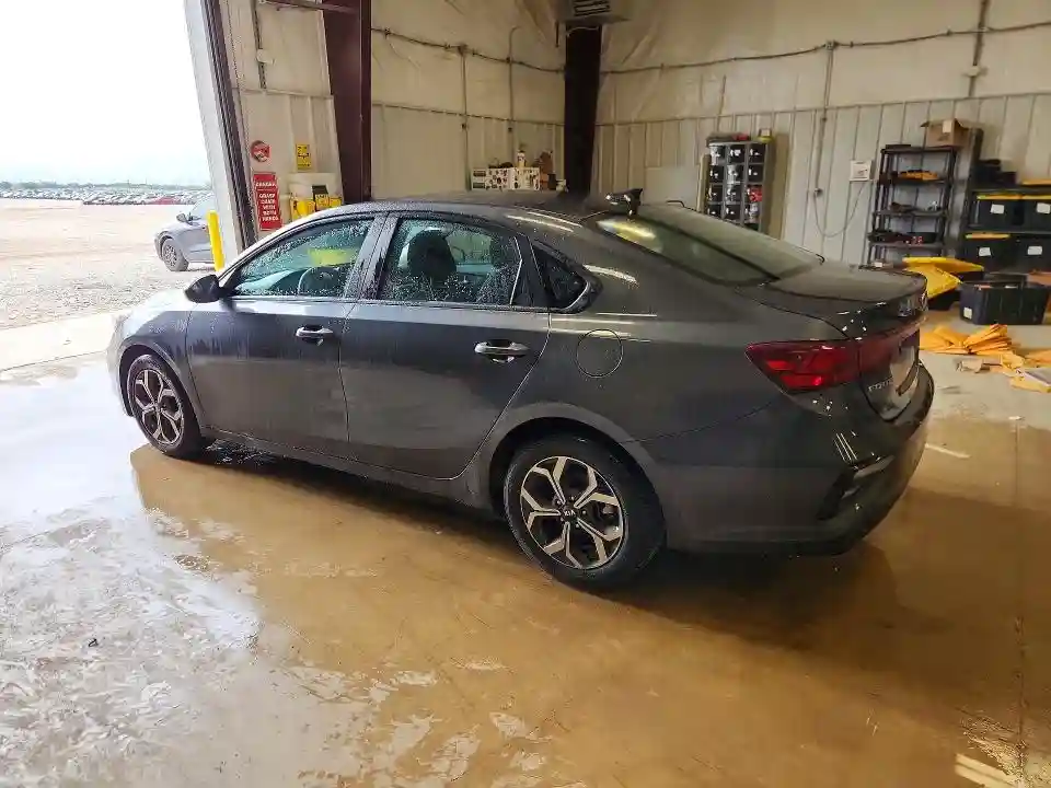 3KPF24AD0ME362677 2021 KIA FORTE-1