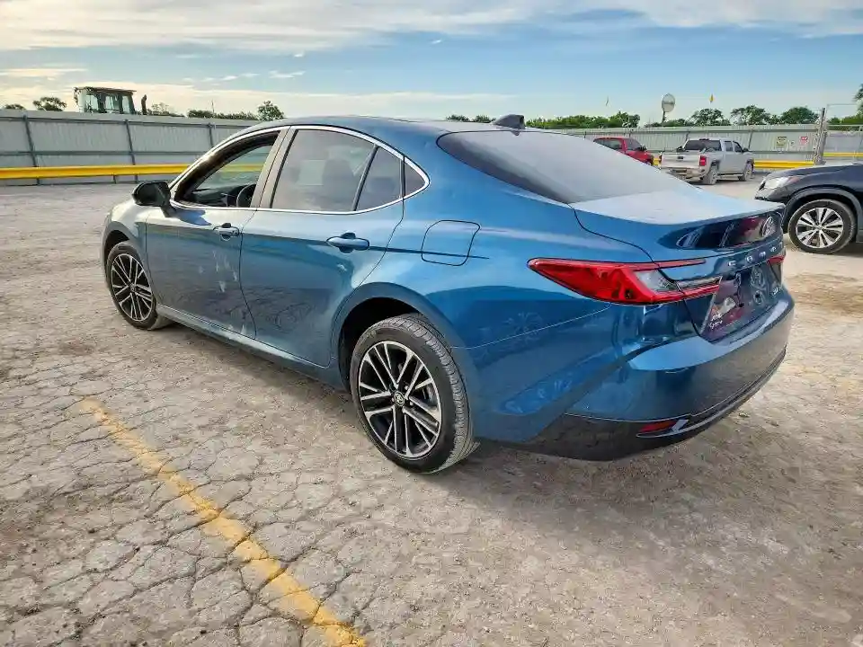 4T1DBADK6SU542126 2025 TOYOTA CAMRY-1