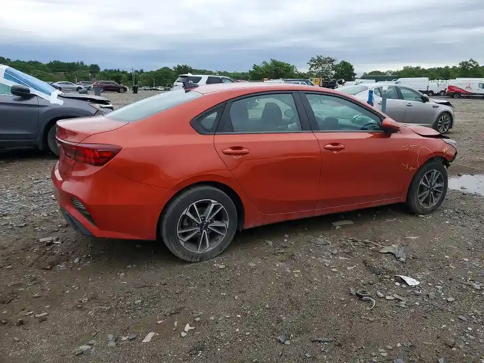 3KPF24AD4NE465828 2022 KIA FORTE LXS-2