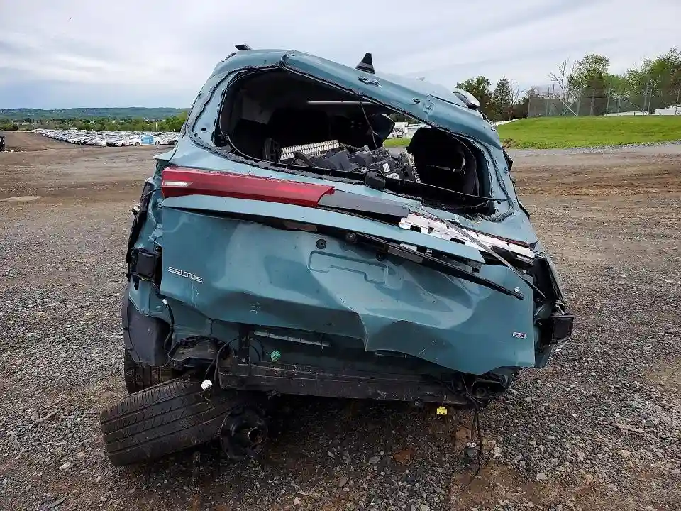 KNDETCA78S7782679 2025 KIA SELTOS-5