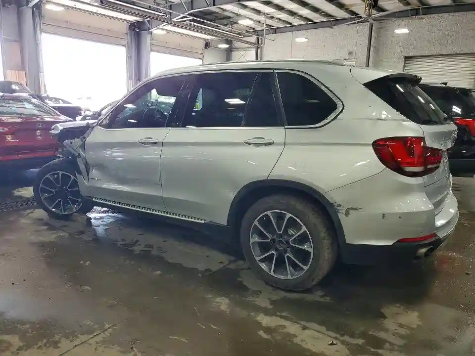 5UXKR0C54G0P33277 2016 BMW X5-1