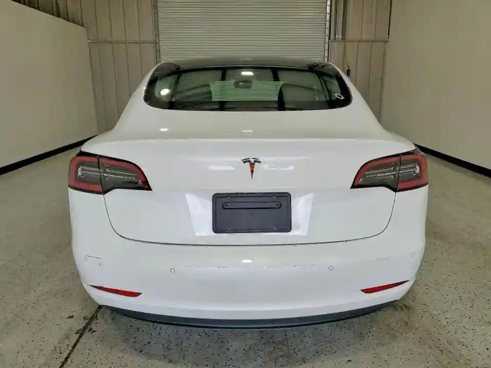 5YJ3E1EA0NF371397 2022 TESLA MODEL 3-5