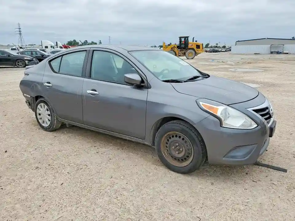 3N1CN7AP2KL850305 2019 NISSAN VERSA-3