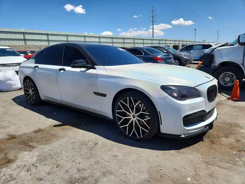 WBAYA6C54DD143622 2013 BMW 7 SERIES-3