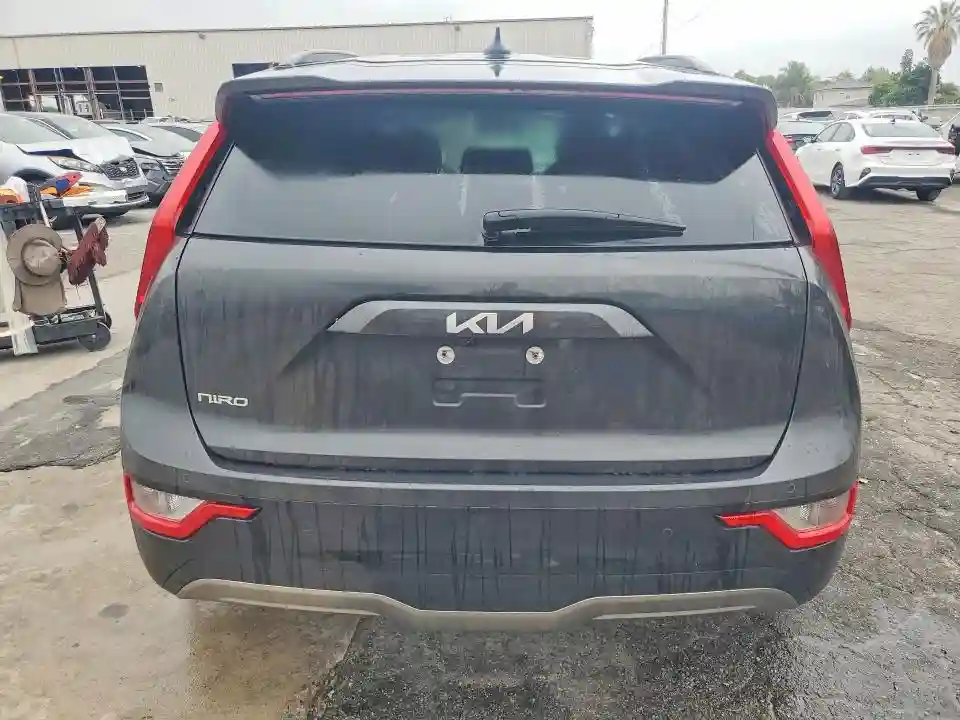 KNDCR3L16P5037219 2023 KIA NIRO-5