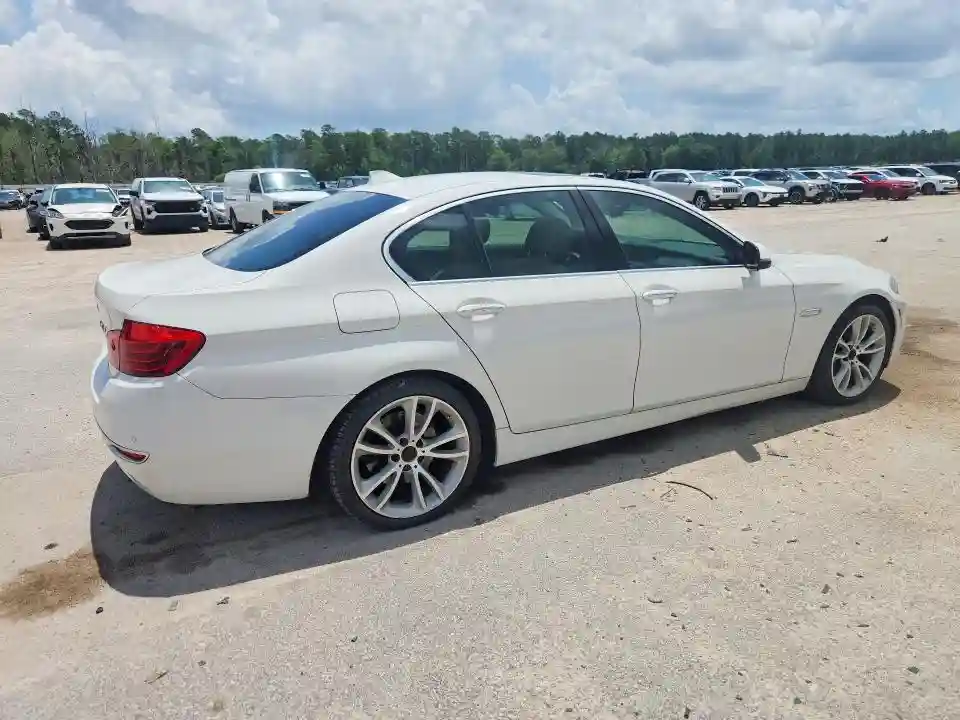 WBAXA5C5XGD691876 2016 BMW 5 SERIES-2