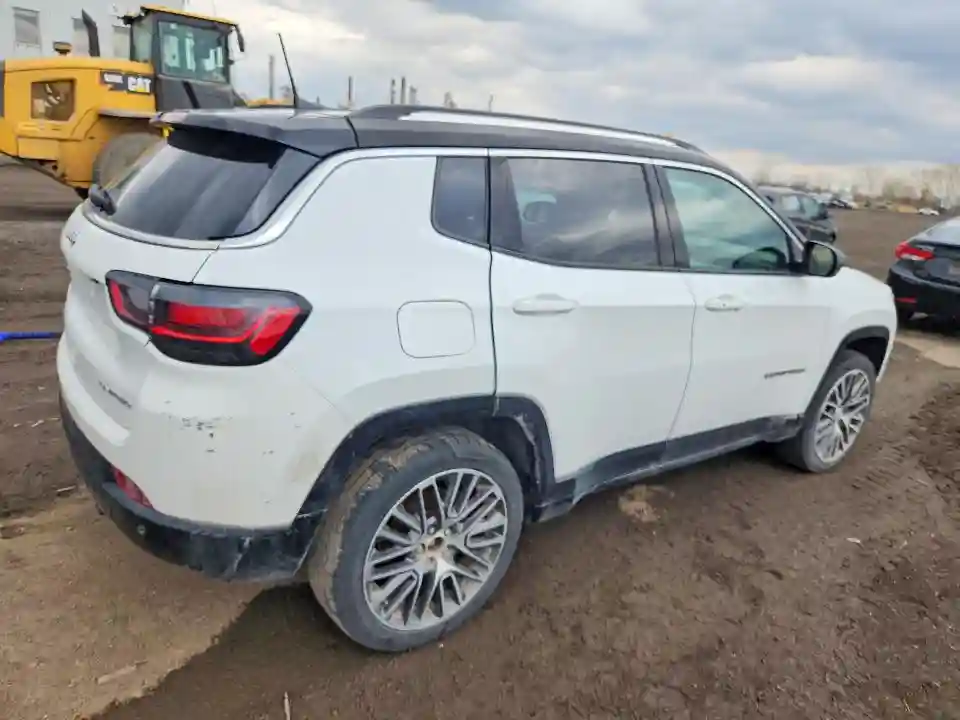 3C4NJDCB5NT147044 2022 JEEP COMPASS-2