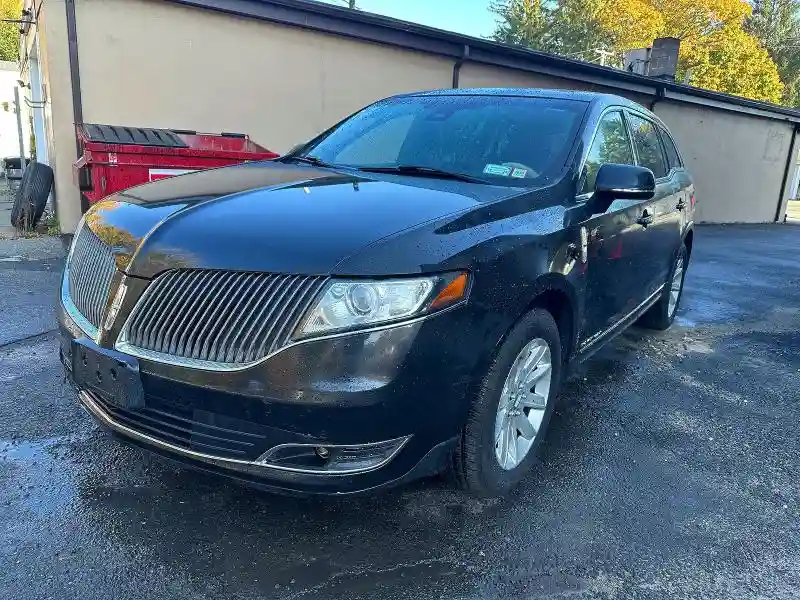 2LMHJ5NK0FBL03293 2014 LINCOLN MKT-1