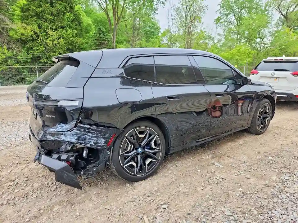 WB523CF04RCR71180 2024 BMW ALL OTHER-2