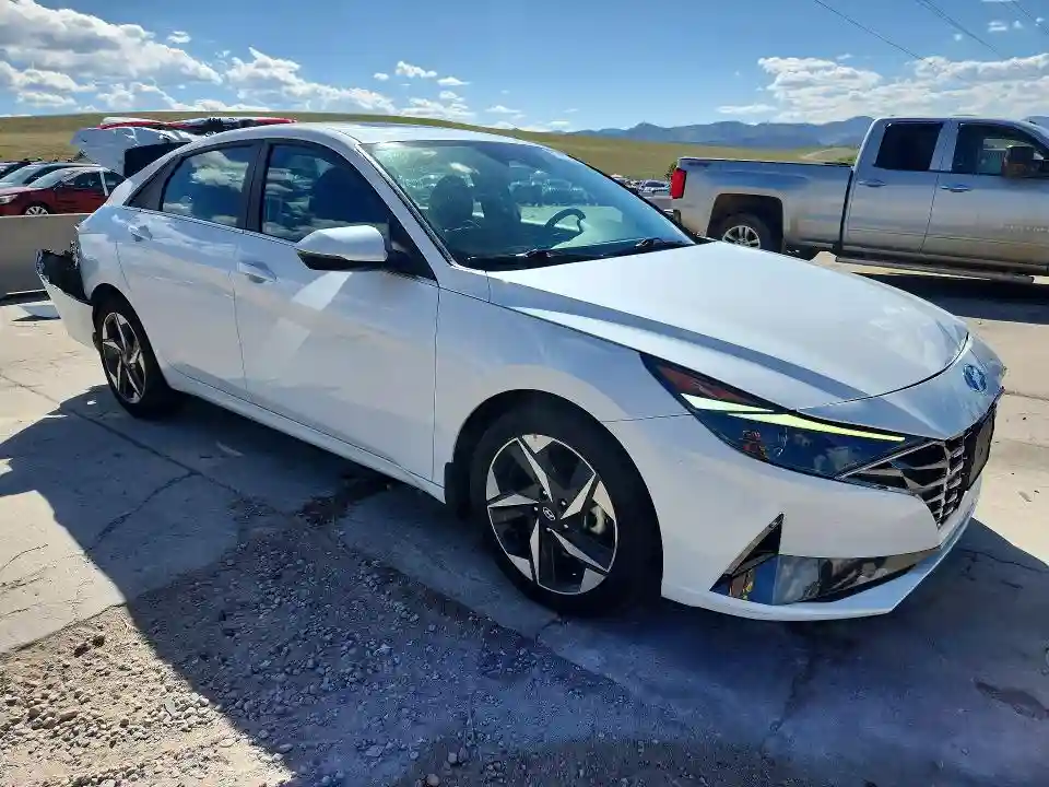 5NPLN4AG0NH066642 2022 HYUNDAI ELANTRA-3