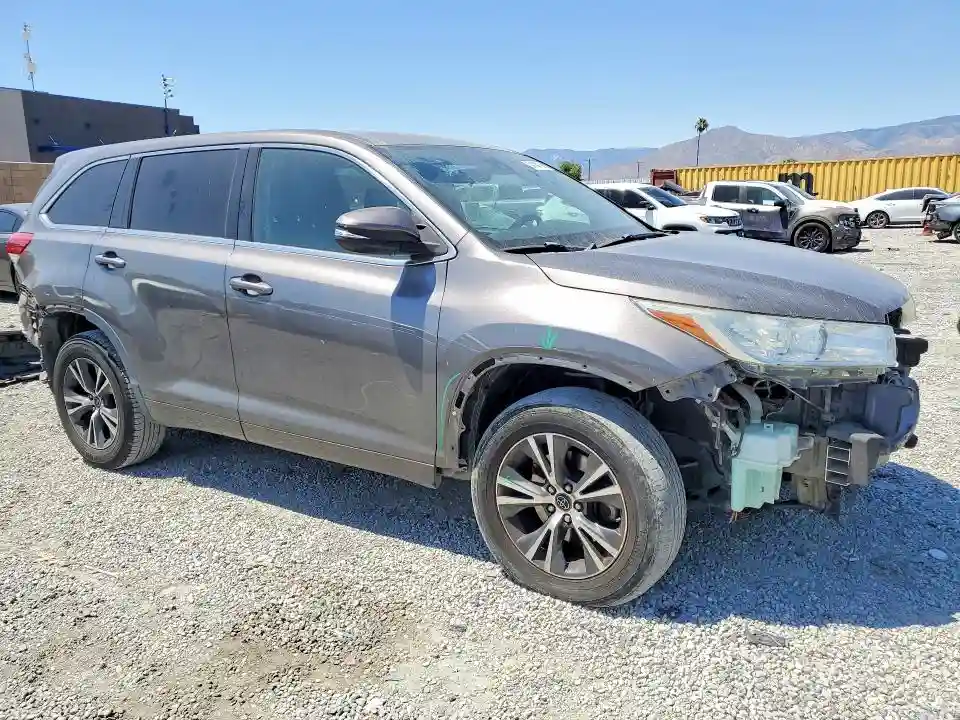 5TDZZRFH3JS236901 2018 TOYOTA HIGHLANDER-3