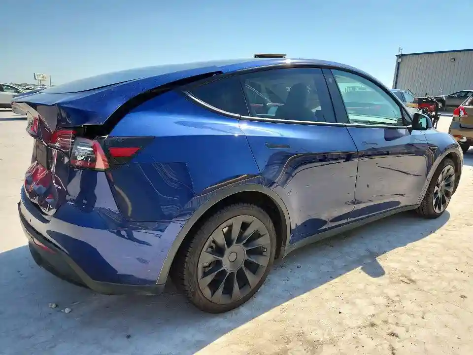 5YJYGDEE1MF144125 2021 TESLA MODEL Y-2