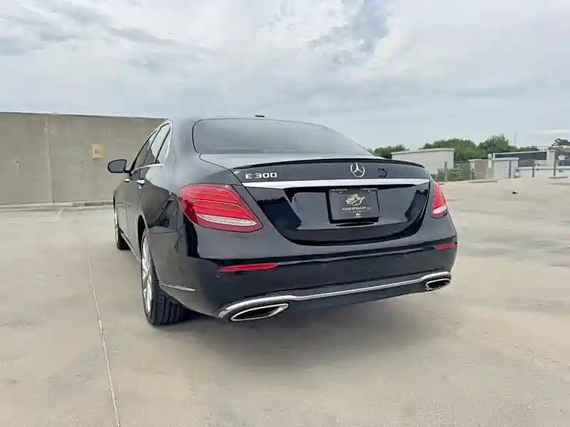 WDDZF4JB2JA294127 2018 MERCEDES-BENZ E-CLASS-2