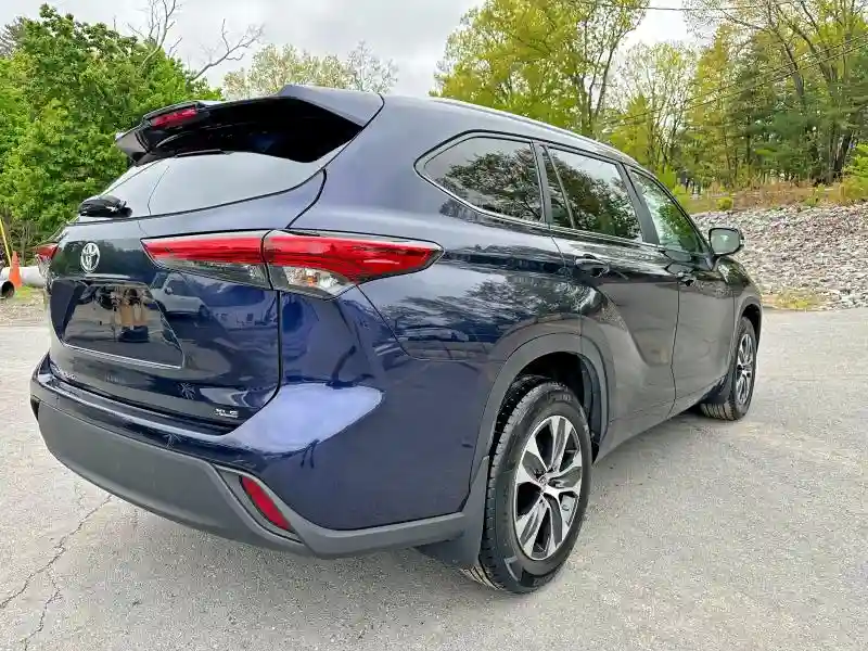 5TDKDRAH1PS011974 2023 TOYOTA HIGHLANDER-2