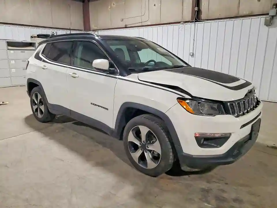 3C4NJCBB8JT240386 2018 JEEP COMPASS-3