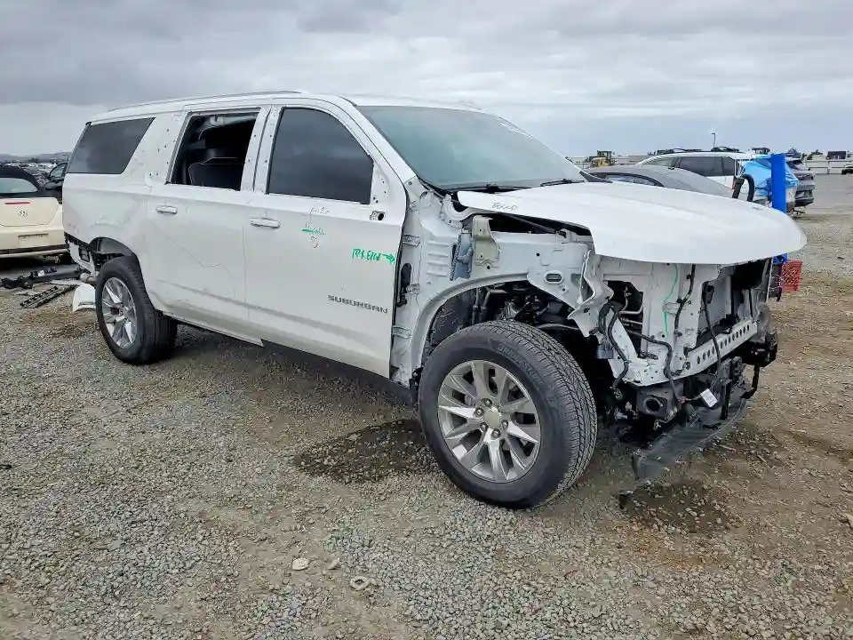 1GNS5FRD5SR388125 2025 CHEVROLET SUBURBAN-3