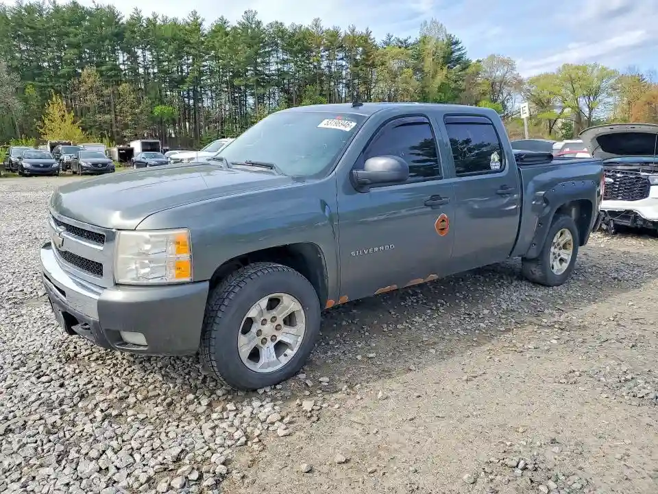 3GCUKUEJ9BG126618 2011 CHEVROLET SILVERADO-0