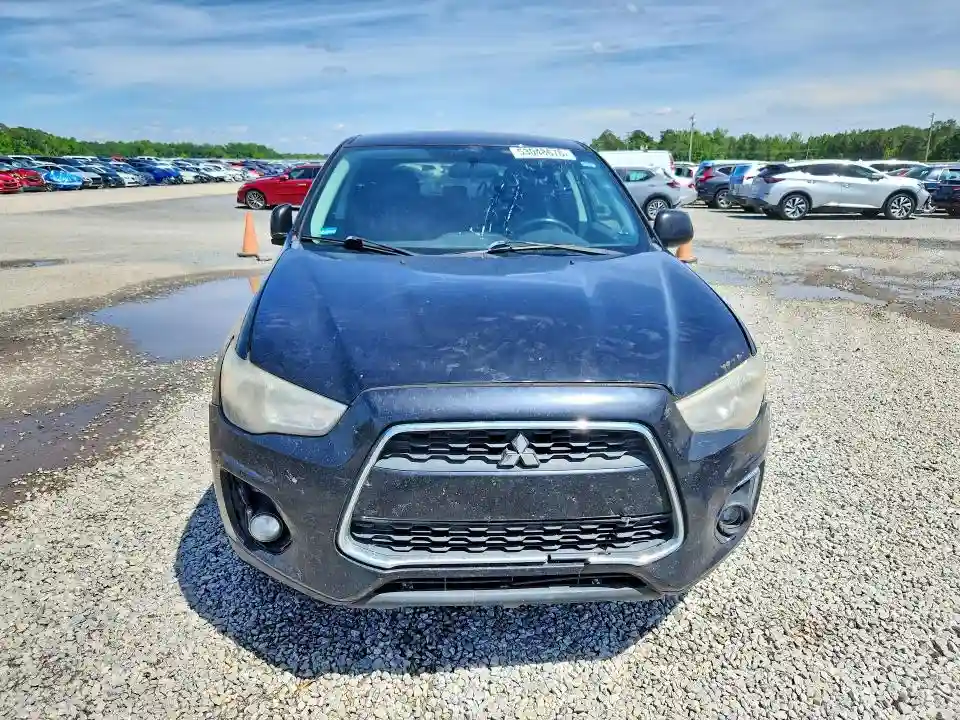 4A4AP3AU2EE022796 2014 MITSUBISHI OUTLANDER-4