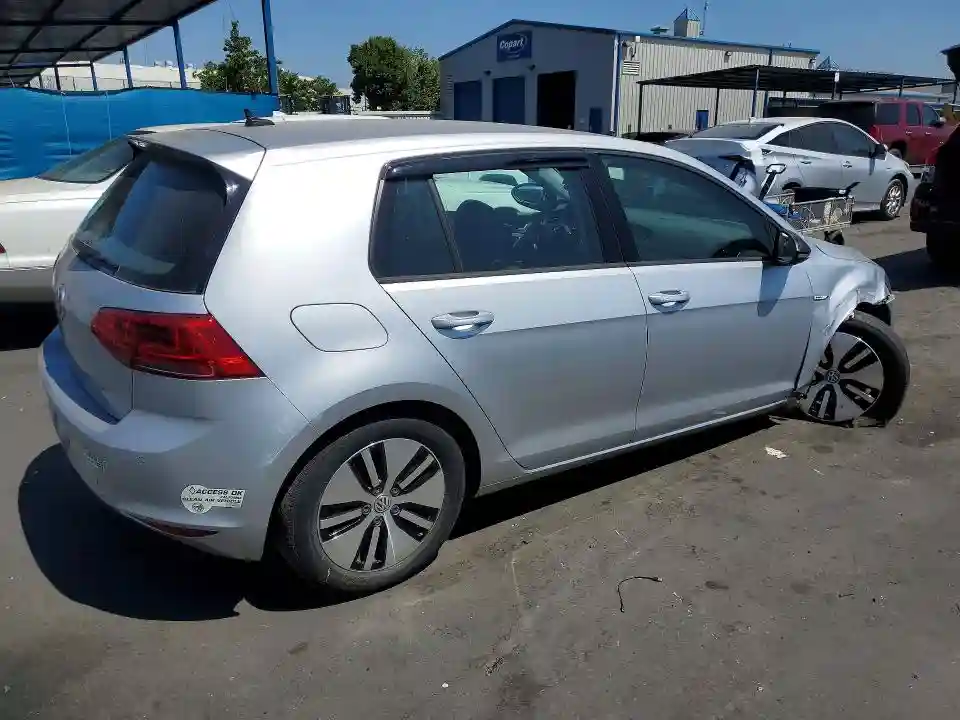 WVWPP7AU7GW907226 2016 VOLKSWAGEN GOLF-2