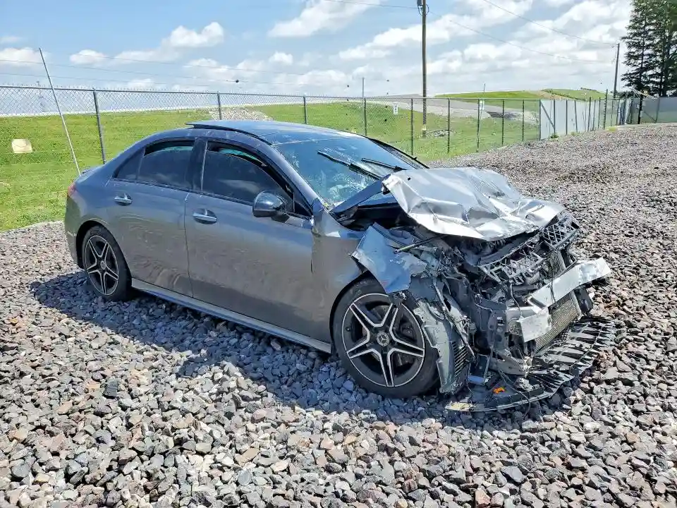 WDD3G4FB7KW001452 2019 MERCEDES-BENZ A-CLASS-3